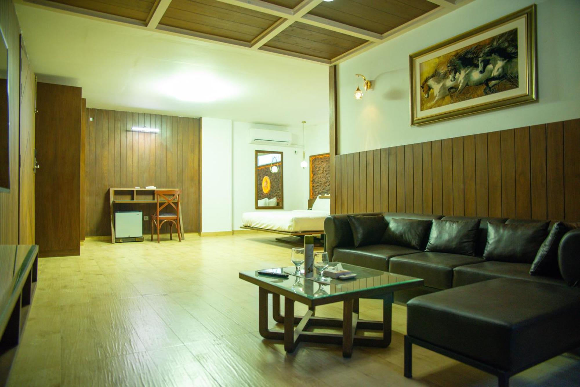 Hotel Crown Inn Karachi Buitenkant foto